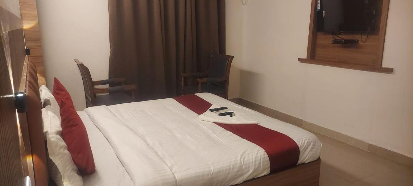 Capital O 69831 Hotel Mount Heera Chennai Exterior foto